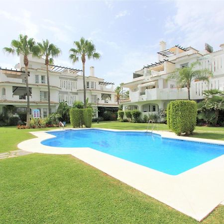 Apartamentos Naranjos Del Sol 마르베야 외부 사진