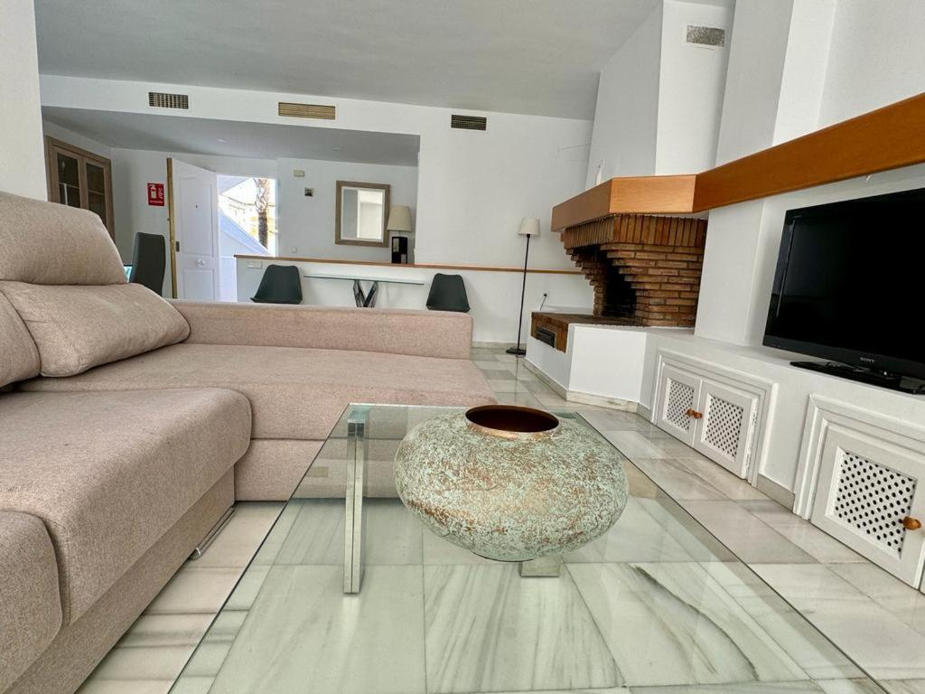 Apartamentos Naranjos Del Sol 마르베야 외부 사진