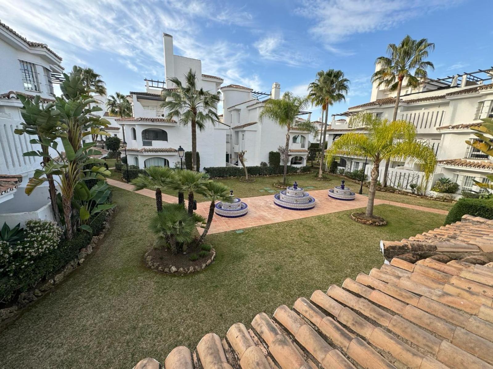 Apartamentos Naranjos Del Sol 마르베야 외부 사진