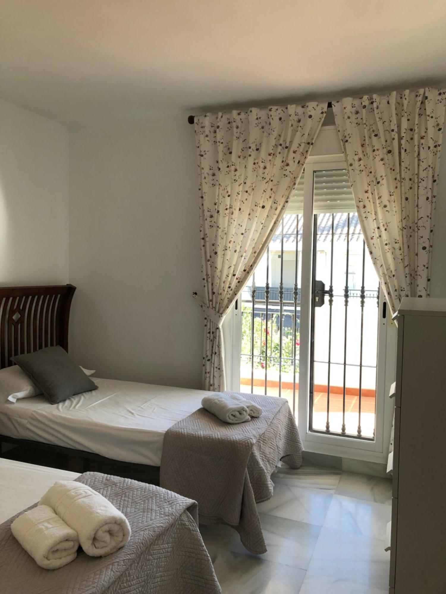 Apartamentos Naranjos Del Sol 마르베야 외부 사진