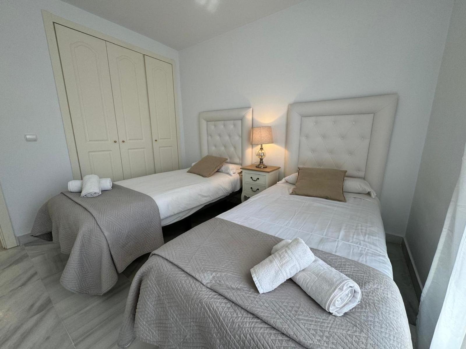 Apartamentos Naranjos Del Sol 마르베야 외부 사진