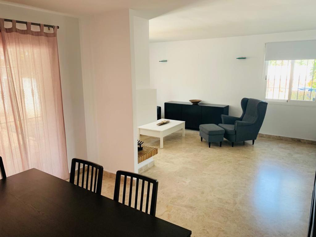 Apartamentos Naranjos Del Sol 마르베야 외부 사진
