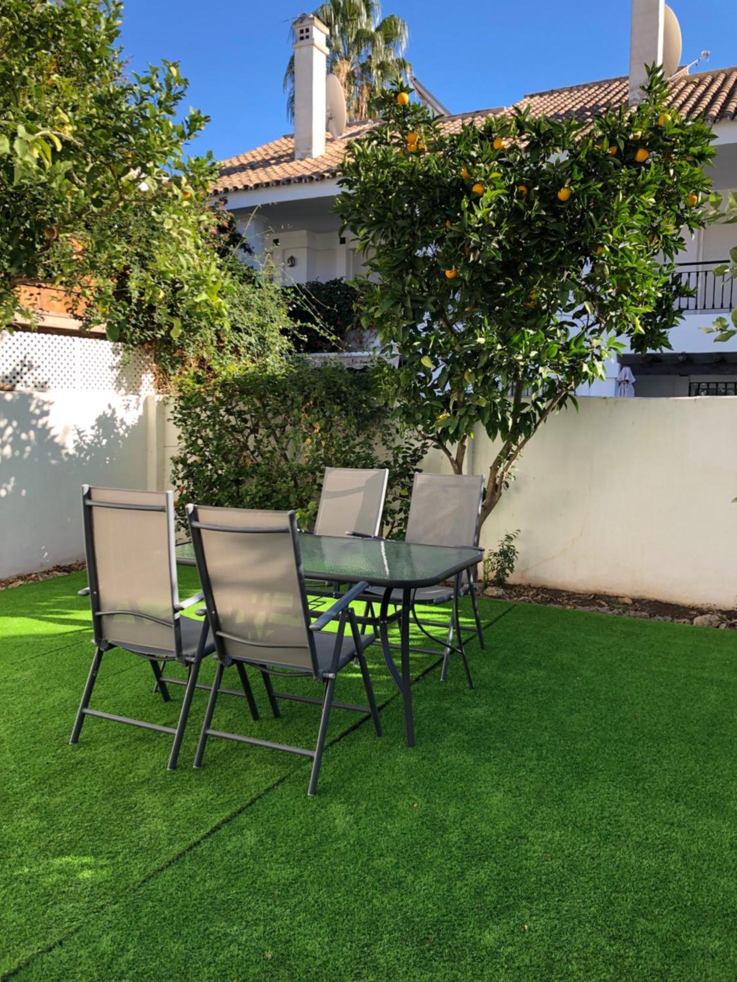 Apartamentos Naranjos Del Sol 마르베야 외부 사진