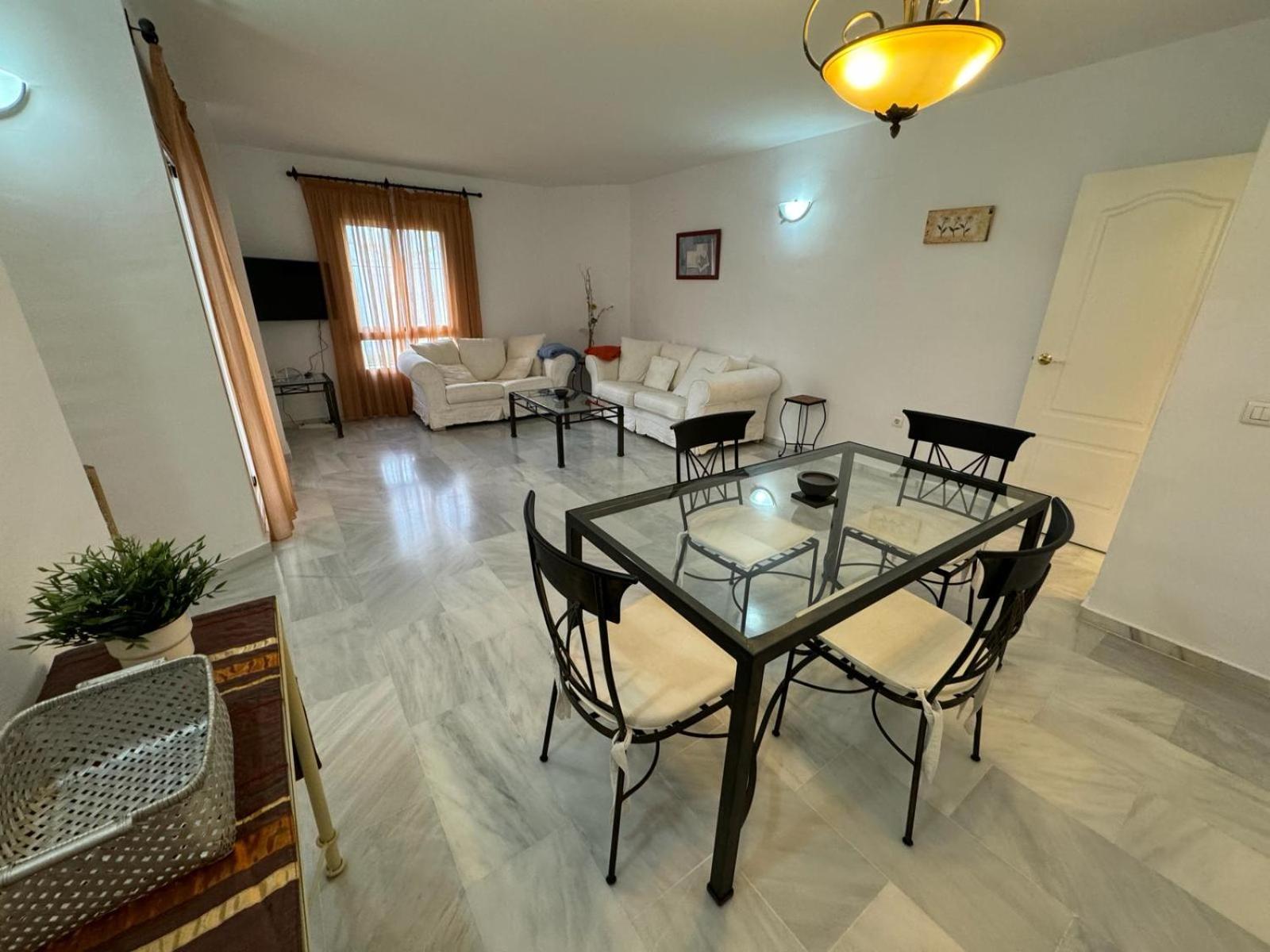 Apartamentos Naranjos Del Sol 마르베야 외부 사진